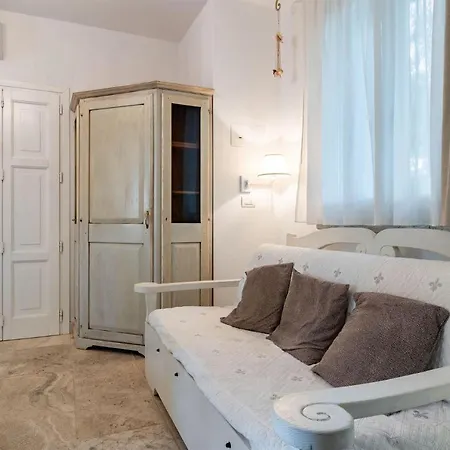 别墅 Iris 卡斯塔涅托卡尔杜奇